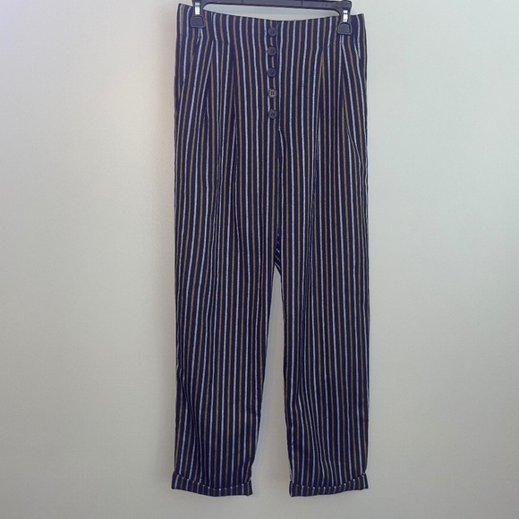 EUC Topshop High Waisted Stripe Pants Trousers Pleated Button Front Size 4 - Picture 5 of 11